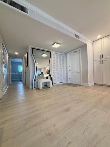 3050 NE 48th Street 207, Fort Lauderdale, FL 33308
