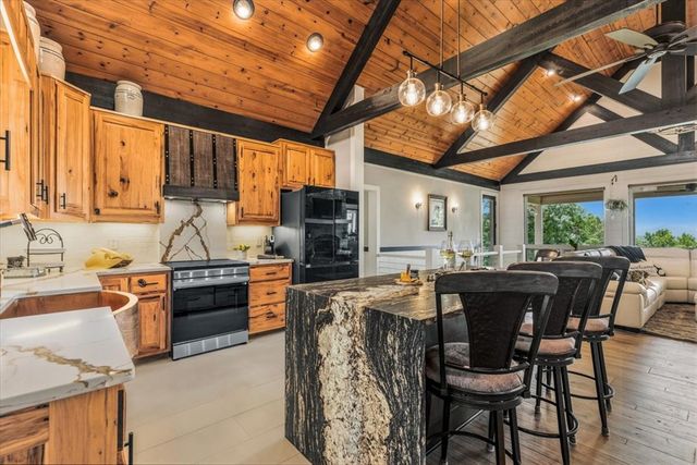 122 Oak Terrace, Hayesville, NC 28904