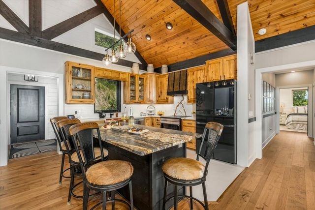 122 Oak Terrace, Hayesville, NC 28904