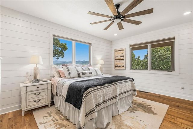 122 Oak Terrace, Hayesville, NC 28904
