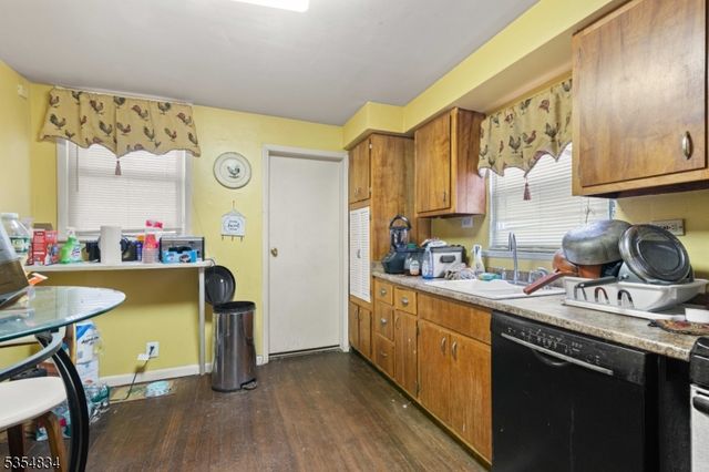 257 Rutledge Ave, East Orange City, NJ 07017