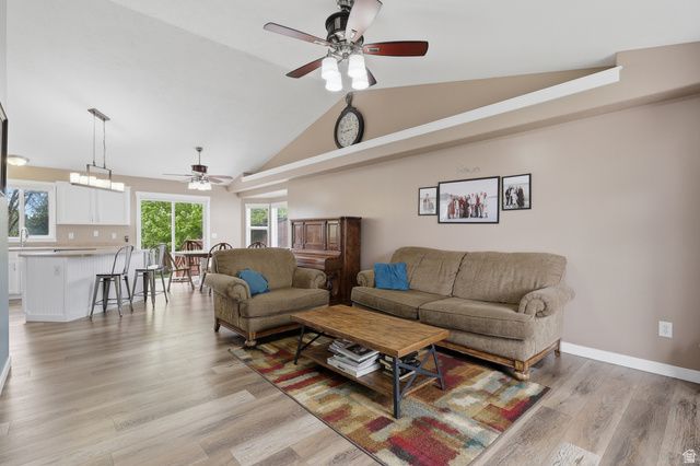 1189 N 750 W, Clinton, UT 84015