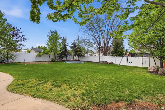 1189 N 750 W, Clinton, UT 84015