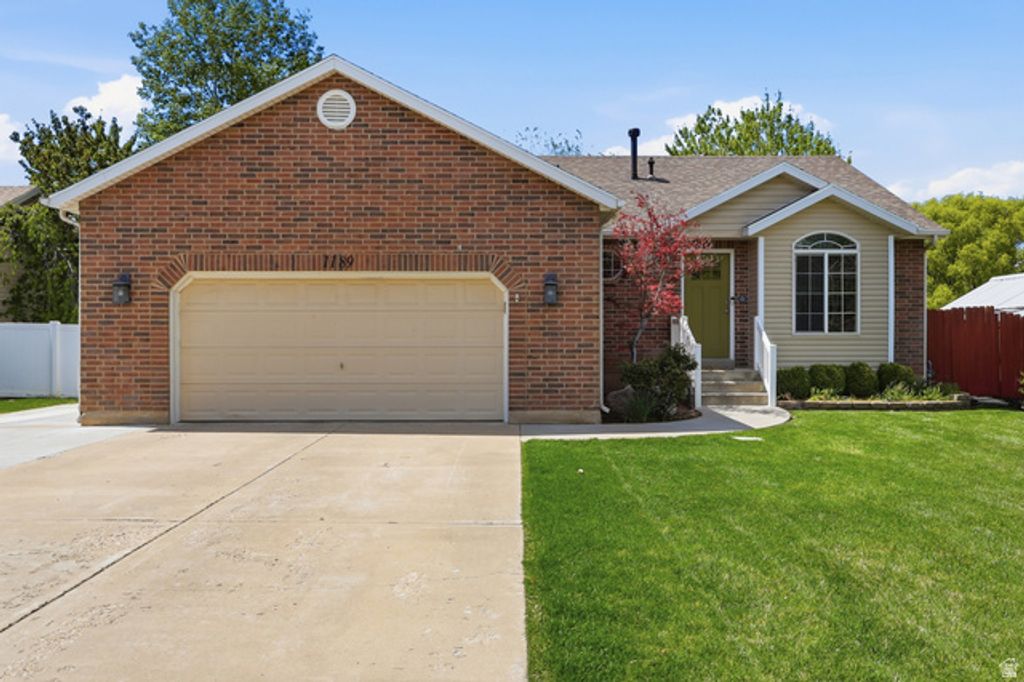1189 N 750 W, Clinton, UT 84015
