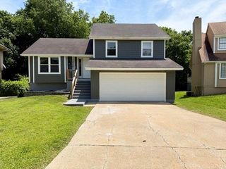10739 Stark Avenue, Kansas City, MO 64134