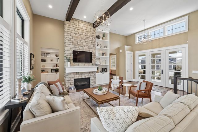 715 Century Circle, Waukee, IA 50263