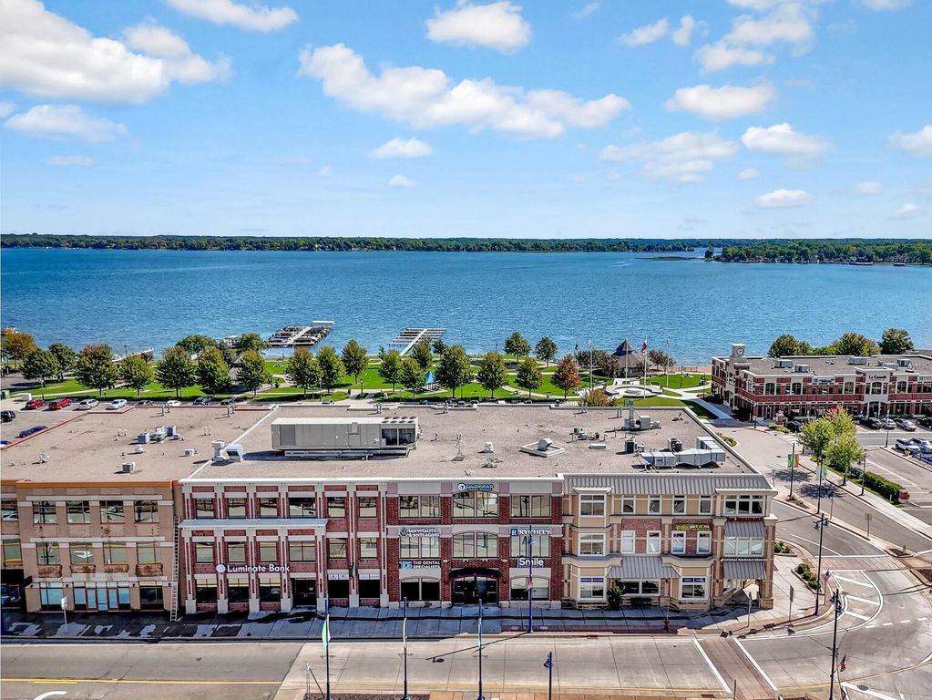 25 N Lake Street 205, Forest Lake, MN 55025 — exterior