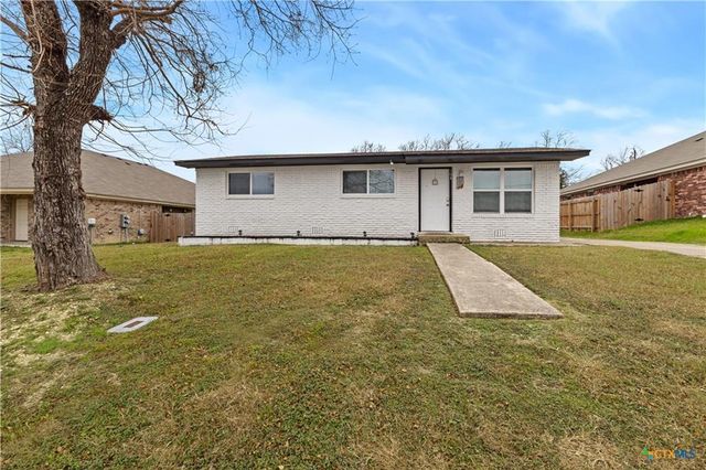 108 W Kathey RD, Harker Heights, TX 76548