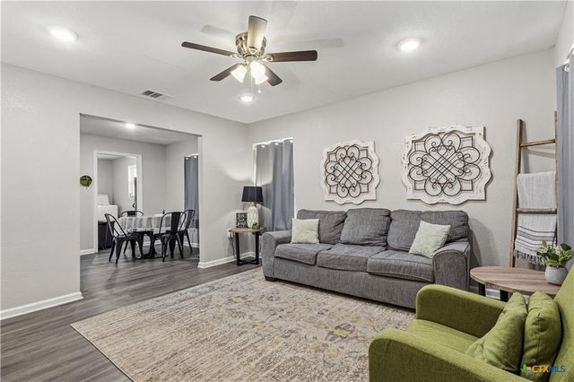 108 W Kathey RD, Harker Heights, TX 76548