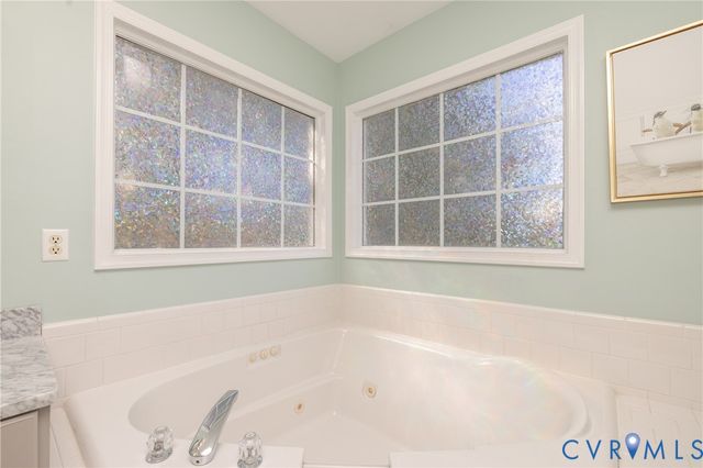 10101 Ashley Manor Ln, Mechanicsville, VA 23116