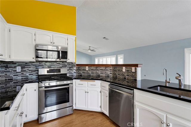 16470 Pauhaska, Apple Valley, CA 92307