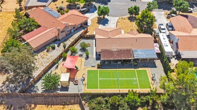 16470 Pauhaska, Apple Valley, CA 92307