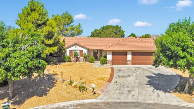 16470 Pauhaska, Apple Valley, CA 92307