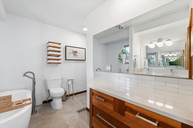 7515 E South Riverway Ave, Spokane Valley, WA 99212