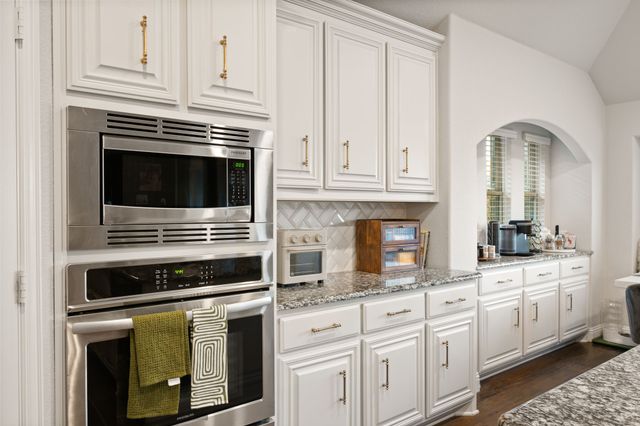 532 Tierra Vista Way, Fort Worth, TX 76131