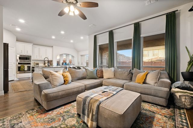 532 Tierra Vista Way, Fort Worth, TX 76131