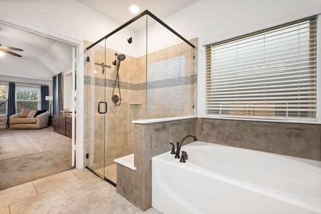 532 Tierra Vista Way, Fort Worth, TX 76131