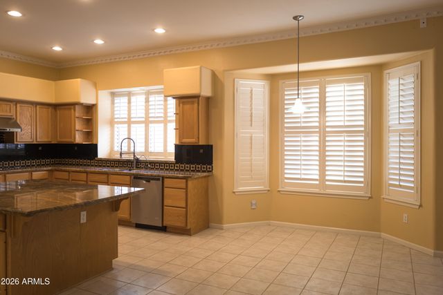 844 W AZALEA Drive, Chandler, AZ 85248