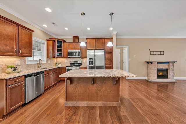 5671 Sullivan LN, Roanoke, VA 24012