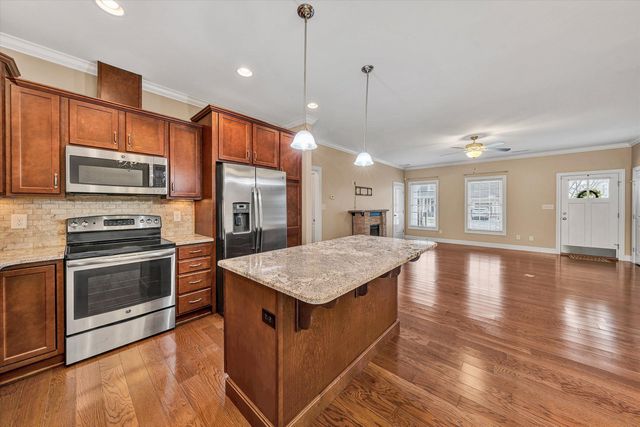 5671 Sullivan LN, Roanoke, VA 24012