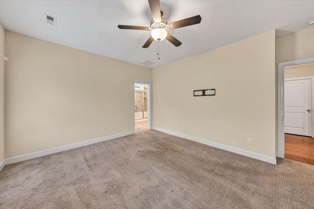 5671 Sullivan LN, Roanoke, VA 24012