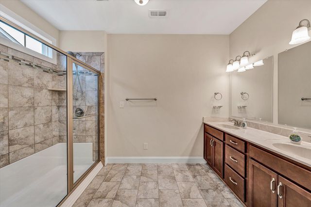 5671 Sullivan LN, Roanoke, VA 24012