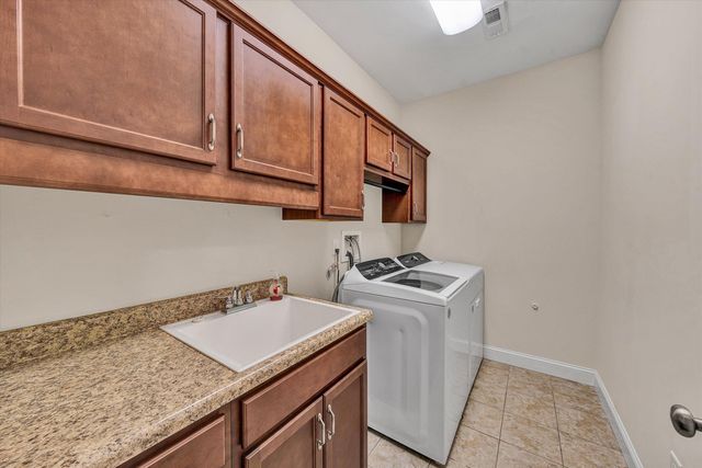 5671 Sullivan LN, Roanoke, VA 24012