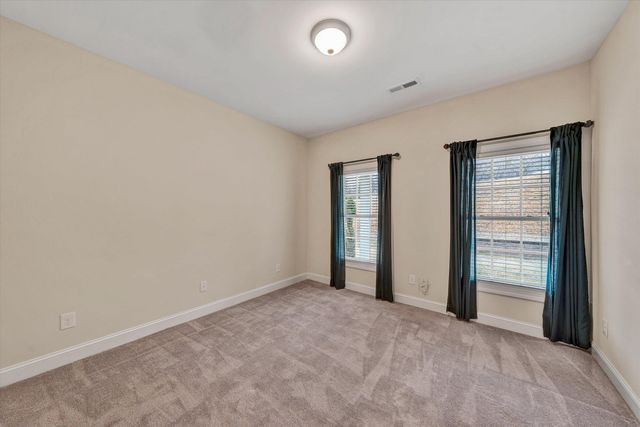 5671 Sullivan LN, Roanoke, VA 24012