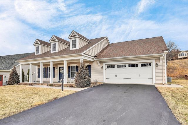 5671 Sullivan LN, Roanoke, VA 24012