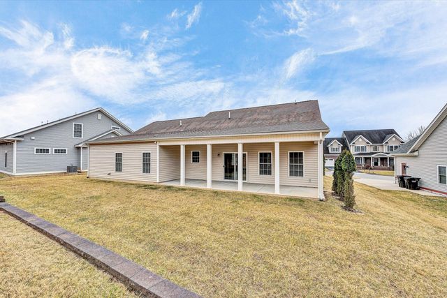 5671 Sullivan LN, Roanoke, VA 24012