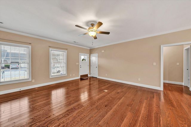 5671 Sullivan LN, Roanoke, VA 24012