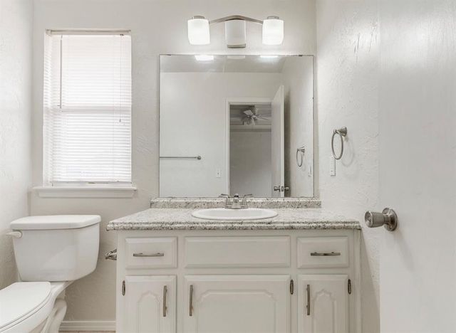 11633 SW 3rd Street, Yukon, OK 73099