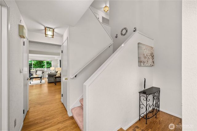 3811 S 255th Place, Kent, WA 98032