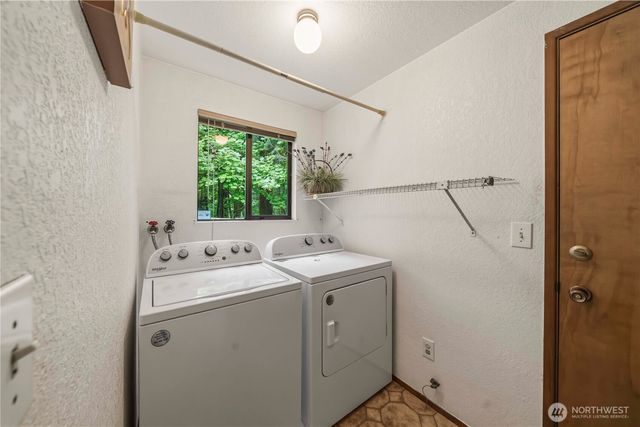 3811 S 255th Place, Kent, WA 98032