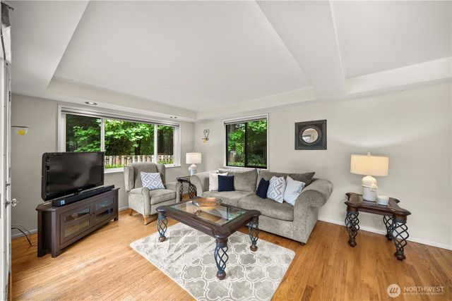 3811 S 255th Place, Kent, WA 98032