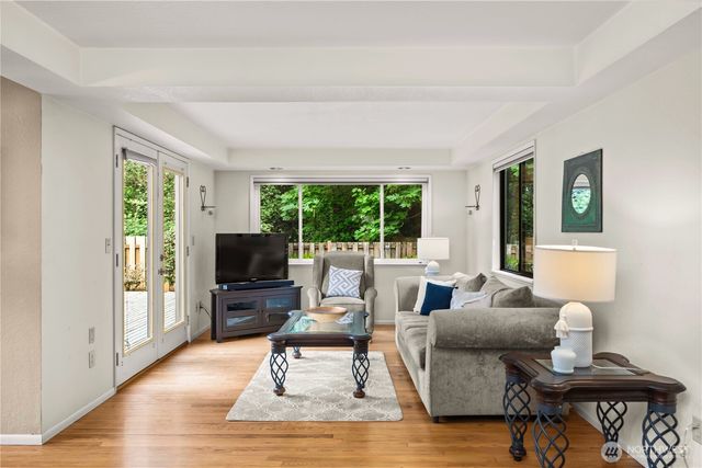 3811 S 255th Place, Kent, WA 98032