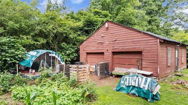 5599 Redan Circle, Stone Mountain, GA 30088