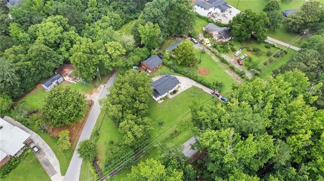 5599 Redan Circle, Stone Mountain, GA 30088