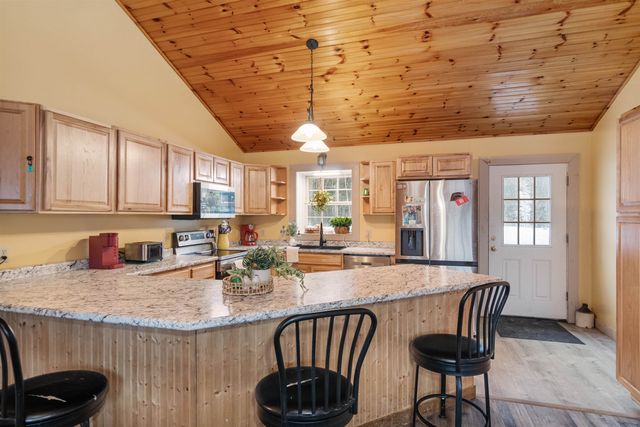 10 Ash Lane, Eden, VT 05652