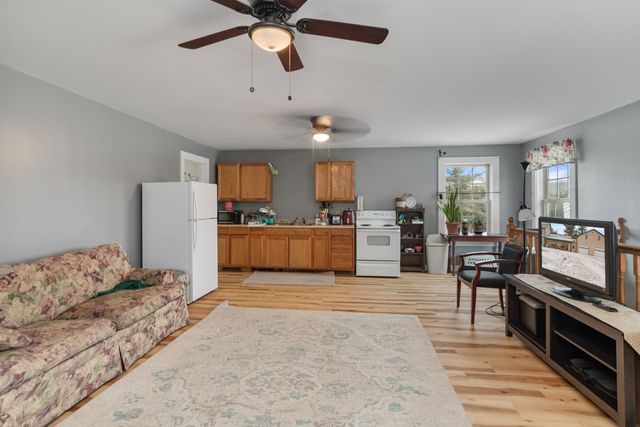 10 Ash Lane, Eden, VT 05652