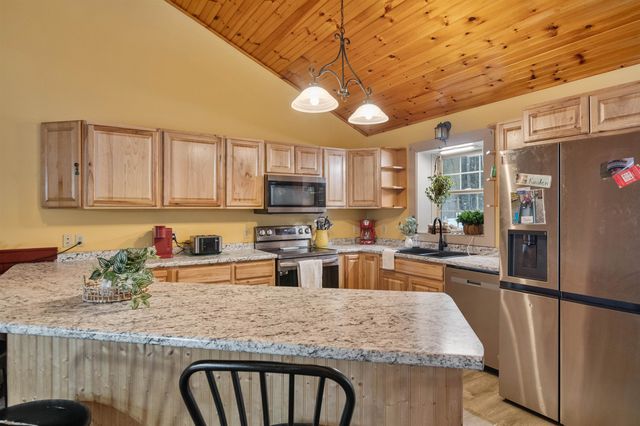 10 Ash Lane, Eden, VT 05652