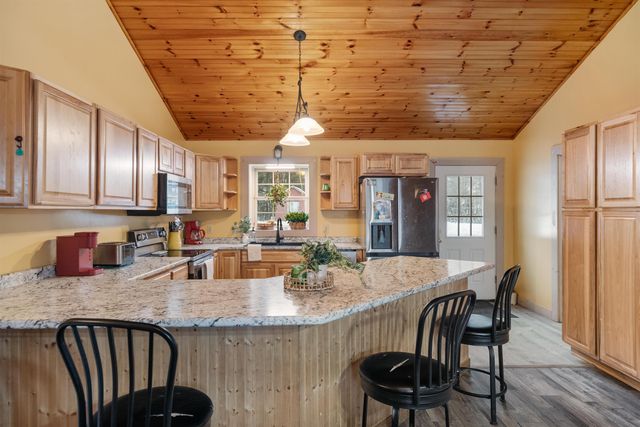 10 Ash Lane, Eden, VT 05652