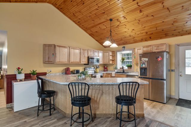 10 Ash Lane, Eden, VT 05652