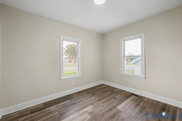 601 N 5th Ave, Hopewell, VA 23860