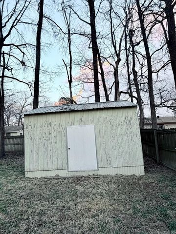 1512 Noah Court, Jacksonville, AR 72076