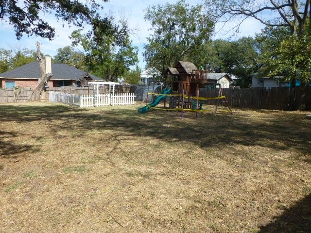 314 N Dubellette Street, Weatherford, TX 76086
