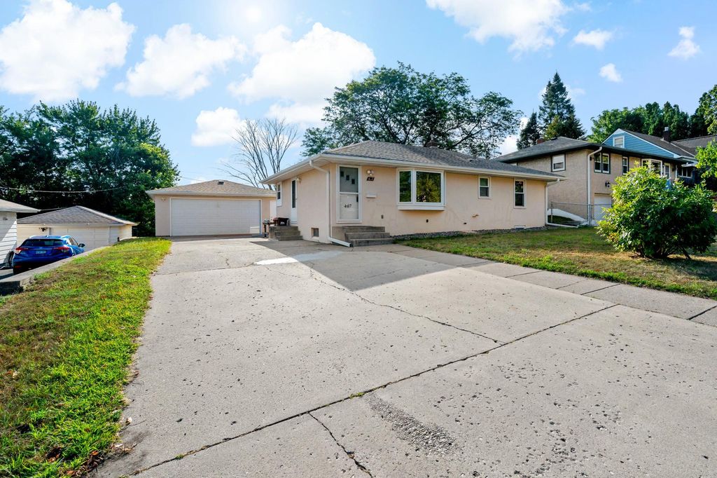 407 12th Avenue S, South Saint Paul, MN 55075 — photo 2