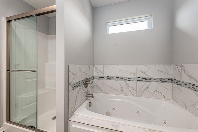 1675 N 156th Street, Basehor, KS 66007
