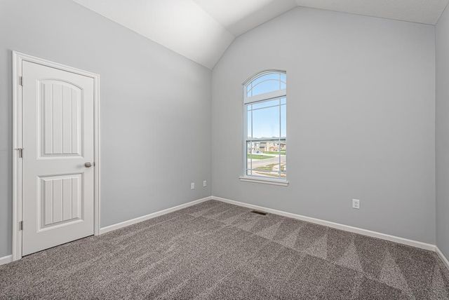 1675 N 156th Street, Basehor, KS 66007