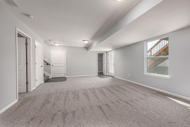 1675 N 156th Street, Basehor, KS 66007